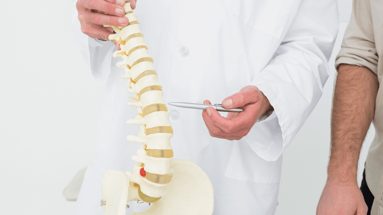 Diagnosis of back pain when appointing a doctor