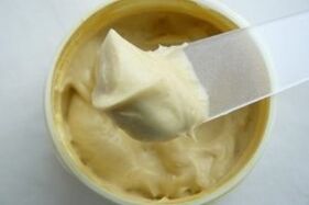 Home Ointment to treat osteochondrosis
